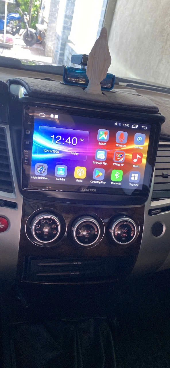 Mitsubishi Pajero 2014 - Nội thất 6