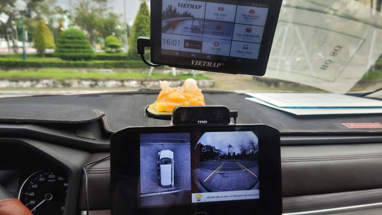 Mitsubishi xpander premium at 2023 - Nội thất 2