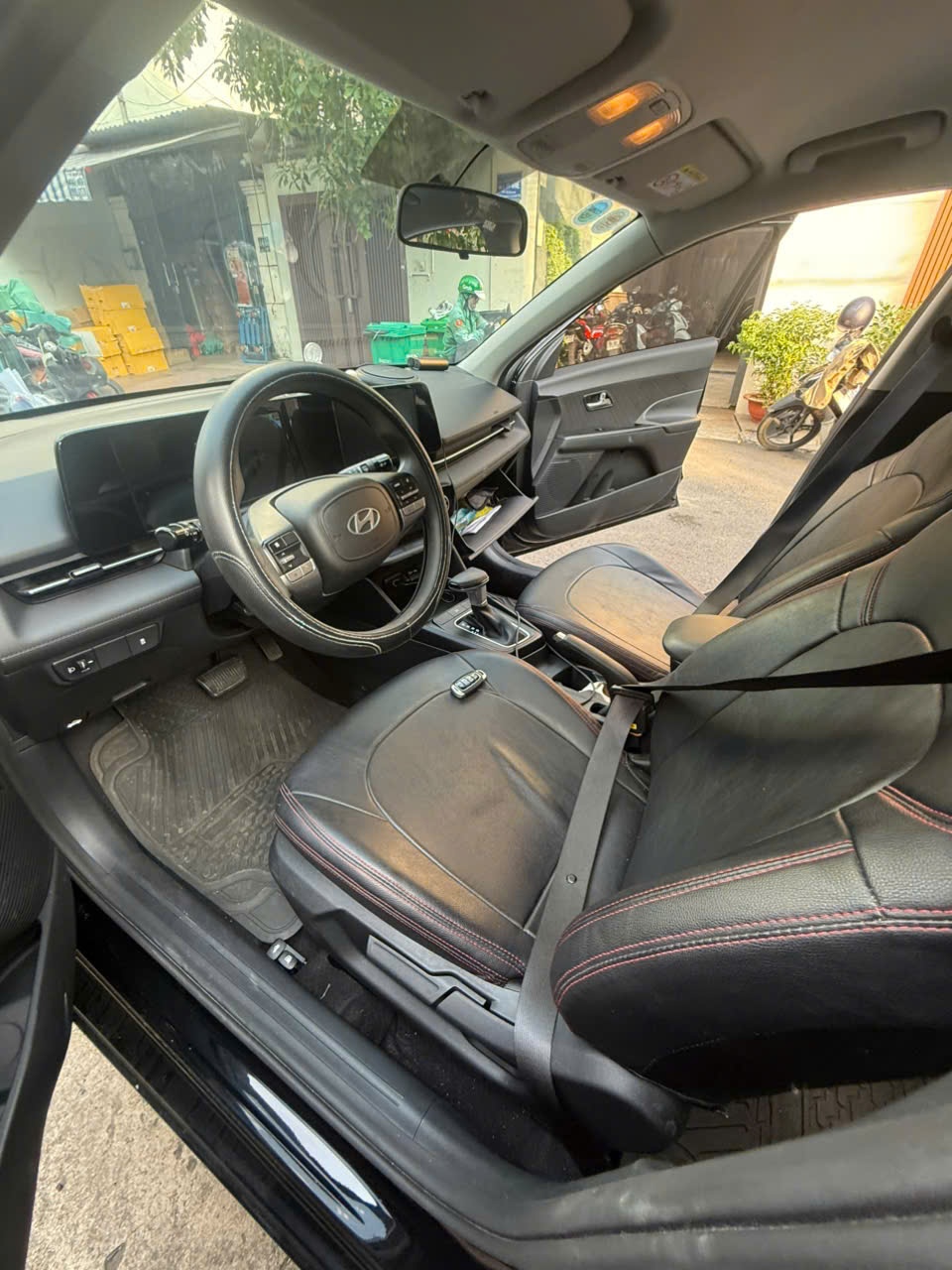 Hyundai Accent 1.5 AT 2024 - Nội thất 8