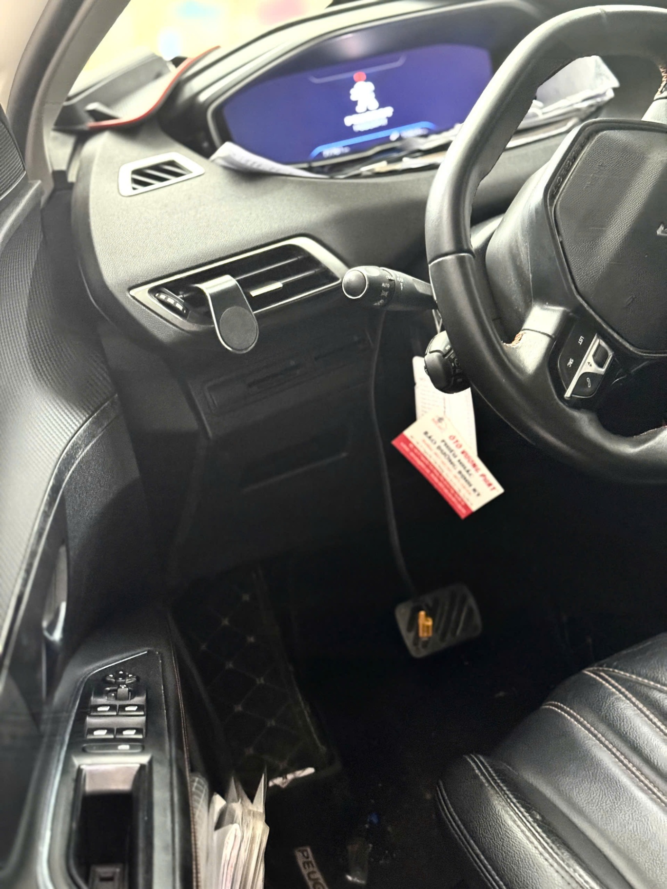 Peugeot 3008 Active 1.6 AT 2020 - Nội thất 2
