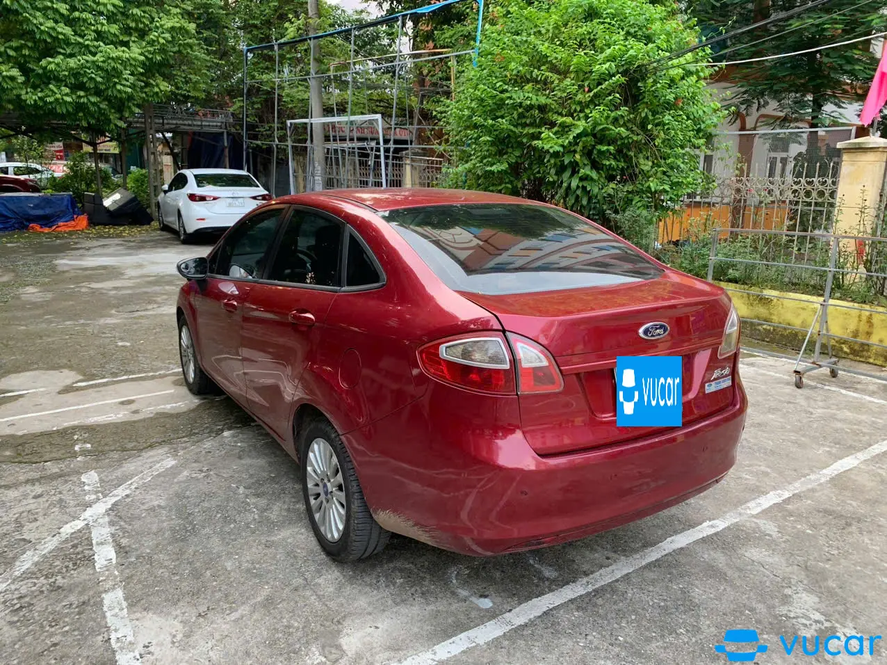 Ford Fiesta 2011 - Ngoại thất 2