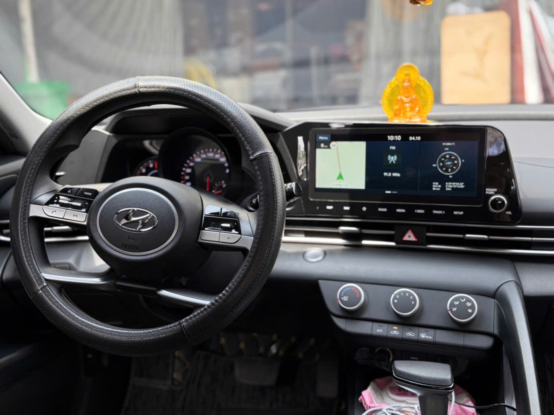 Hyundai Elantra 1.6 AT Tiêu chuẩn 2022 - Nội thất 9