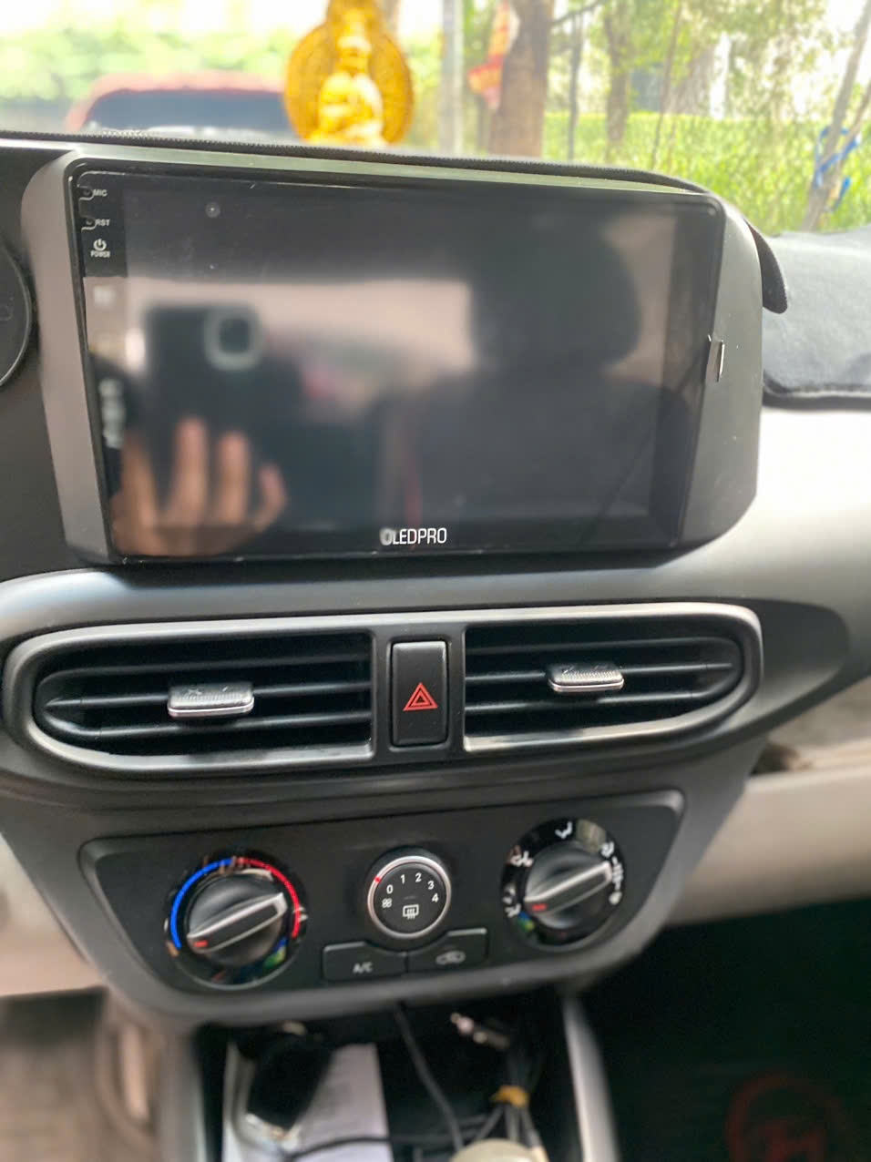 Hyundai I10 1.2 AT 2023 - Nội thất 2