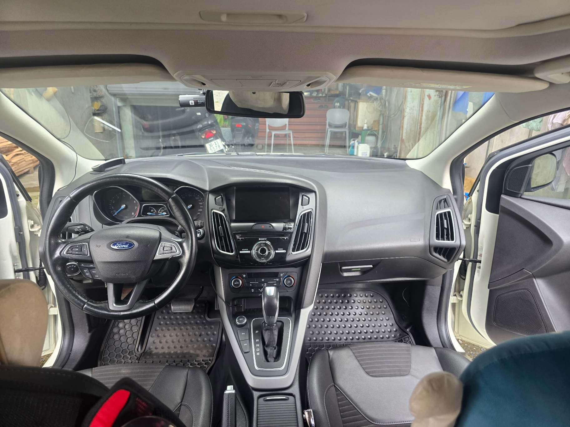 Ford Focus Sport 1.5L 2016 - Nội thất 1
