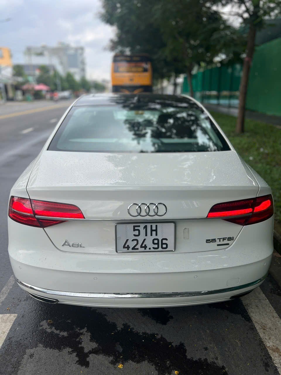 Audi A8 L 3.0 Quattro 2011 - Ngoại thất 2