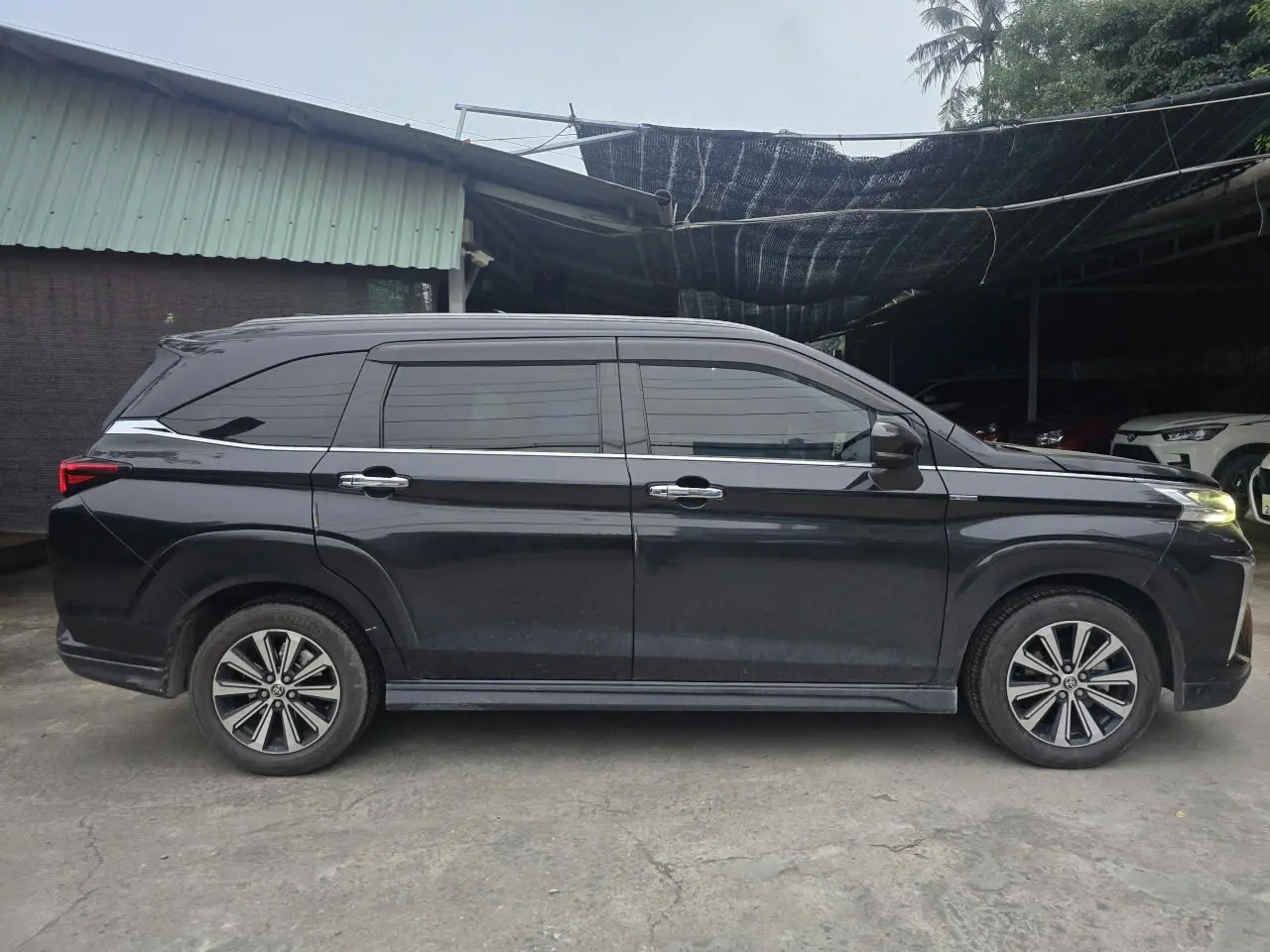 Toyota Veloz Cross 1.5 CVT 2023 - Ngoại thất 2
