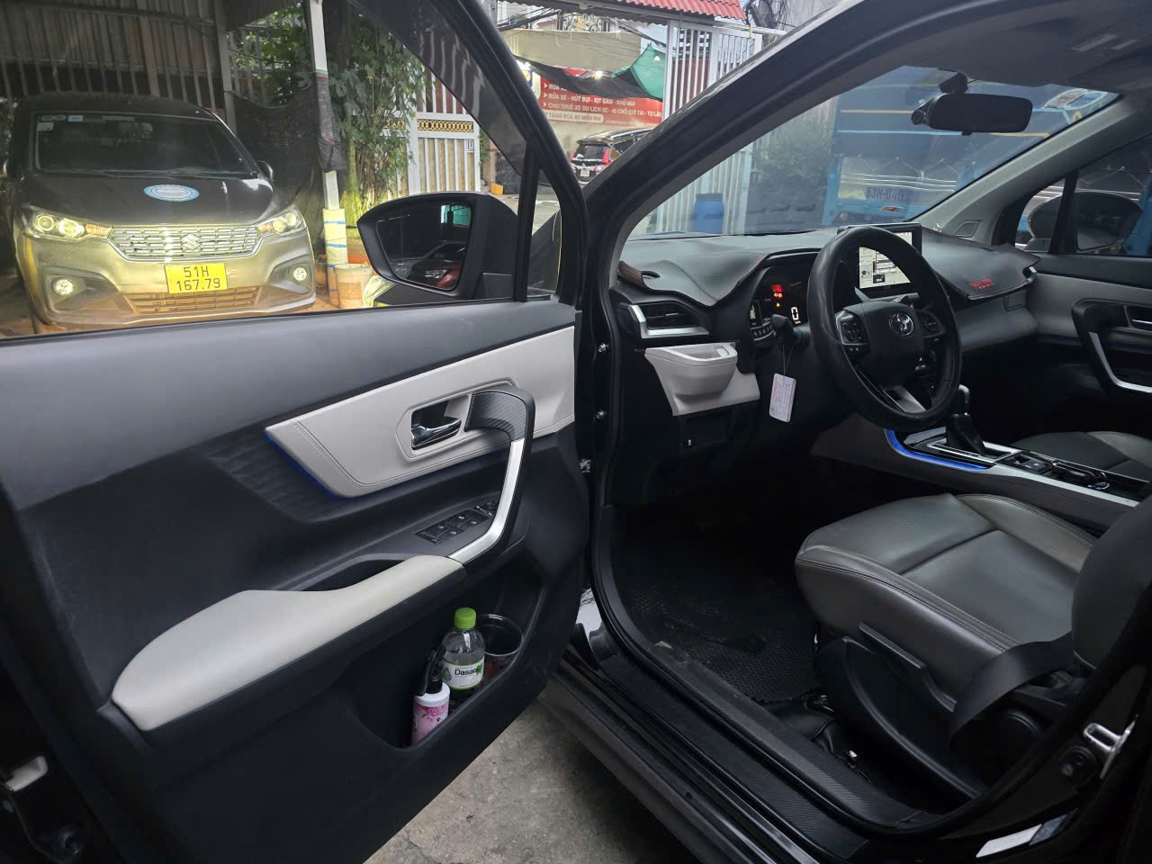 Toyota Veloz Cross 1.5 CVT 2023 - Nội thất 1