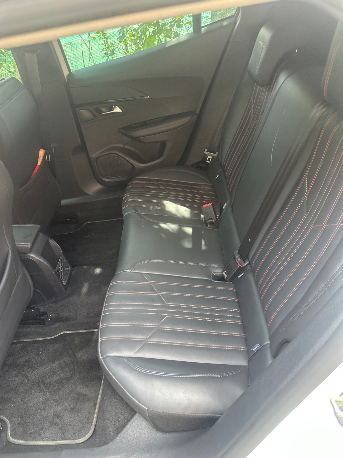 Peugeot 2008 Active 1.2 AT 2024 - Nội thất 3