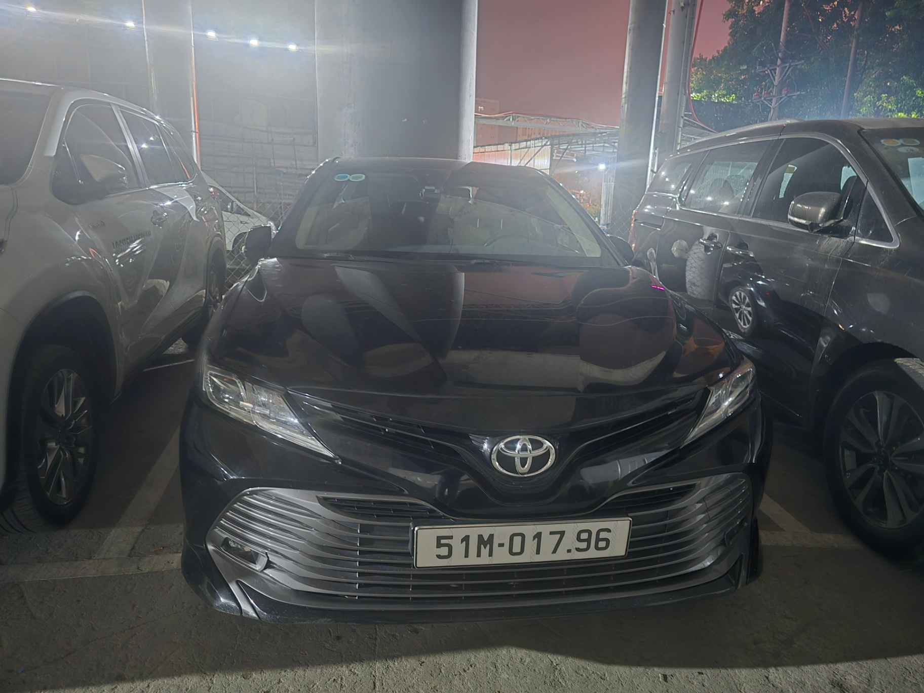 Toyota Camry 2.0G 2019 - Ngoại thất 2