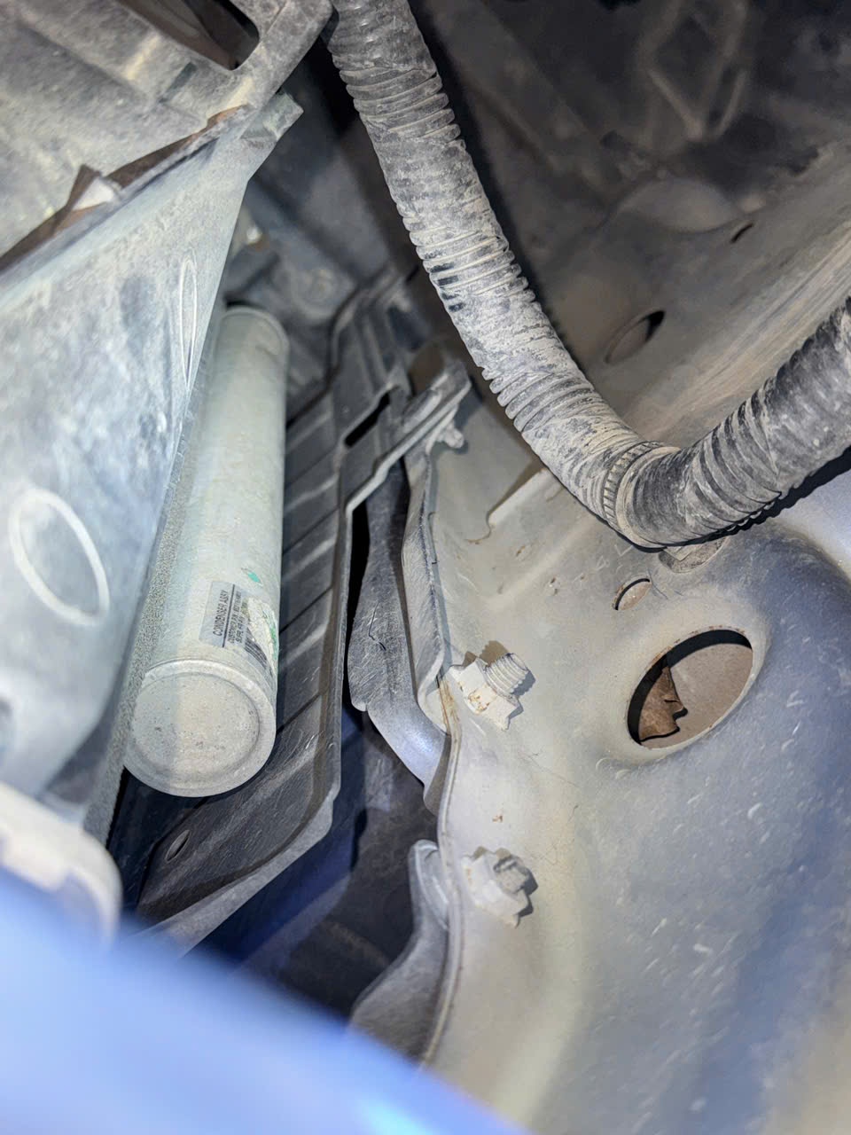 Suzuki Swift 1.4 AT 2017 - Gầm & khung xe 4