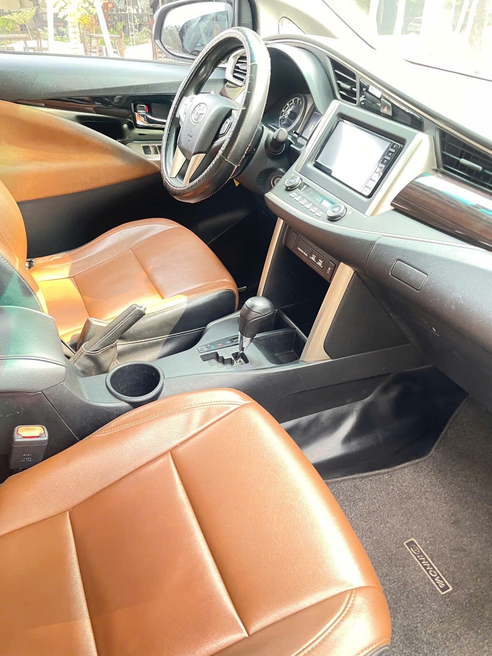 Toyota Innova 2019 2.0G - Nội thất 2