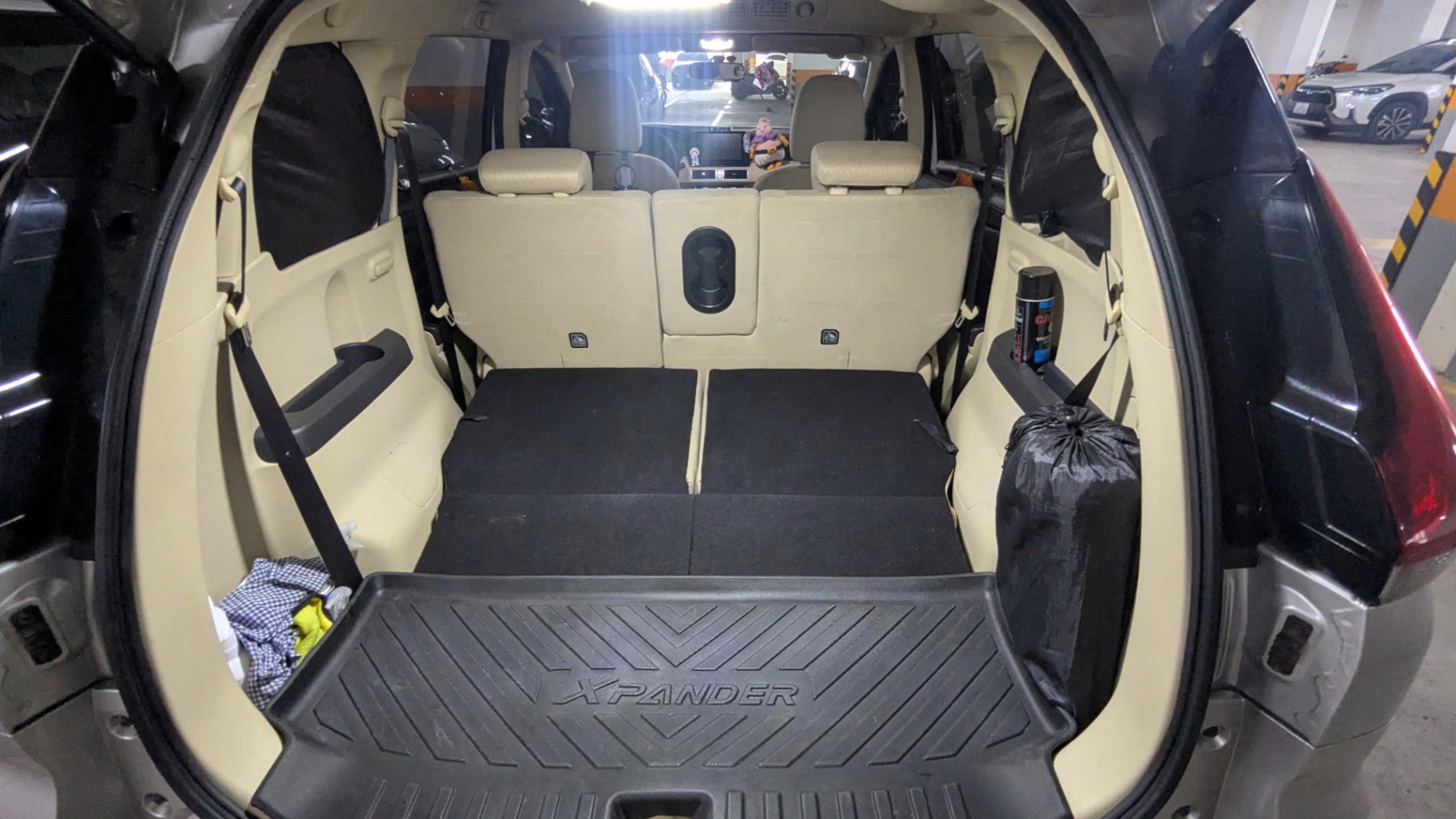 Mitsubishi Xpander 1.5 AT 2019 - Khoang động cơ 1