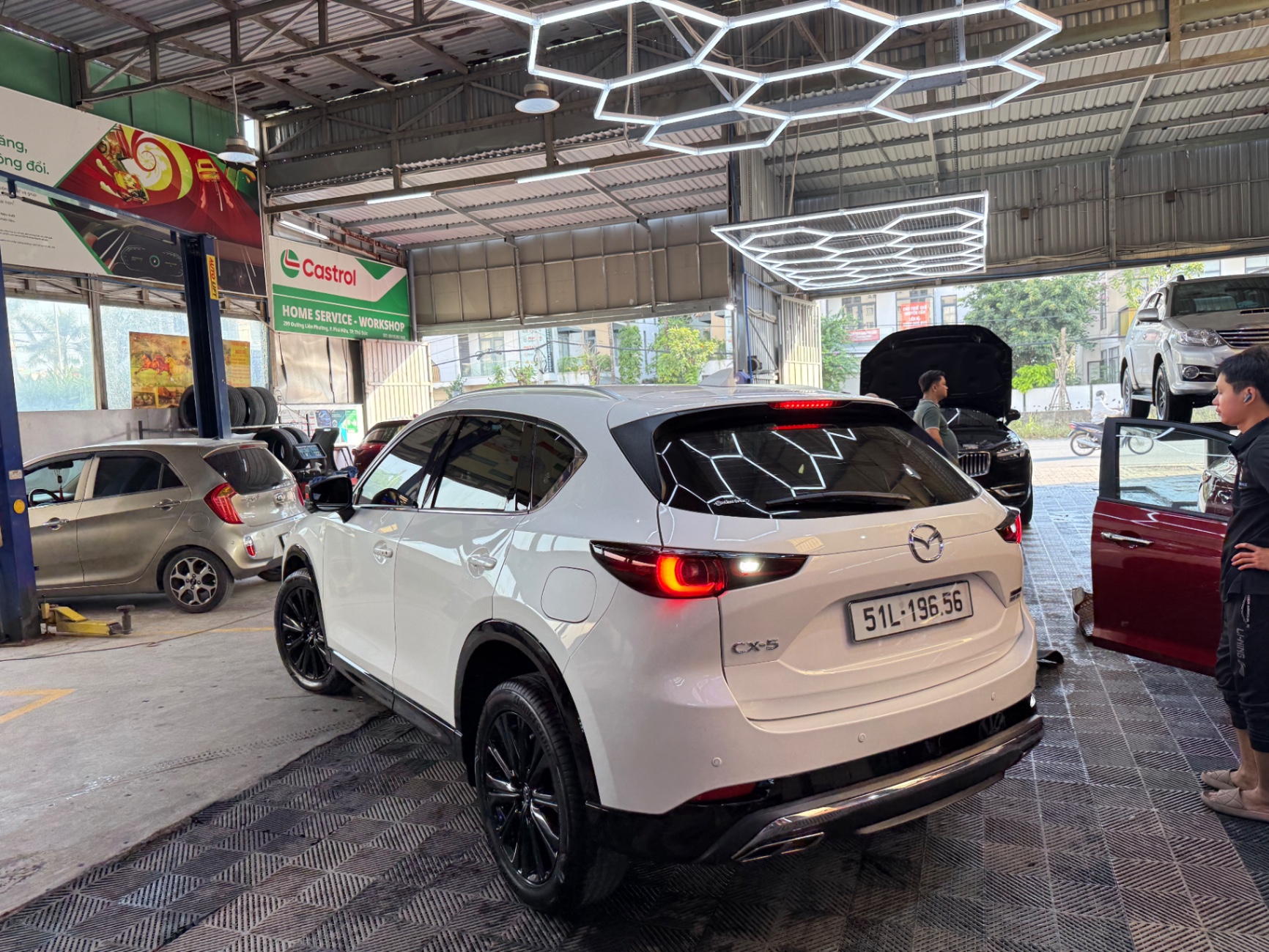 Mazda Cx5 Premium Sport 2.0 AT 2023 - Ngoại thất 2