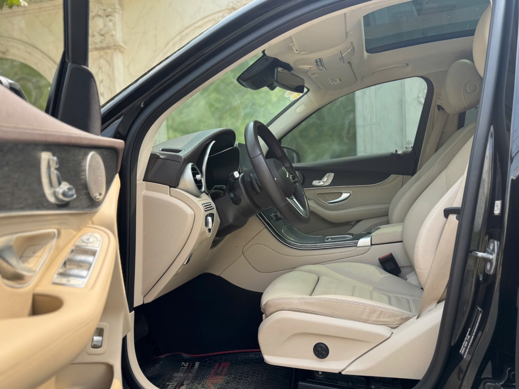 Mercedes Glc 300 4Matic 2021 - Ngoại thất 4