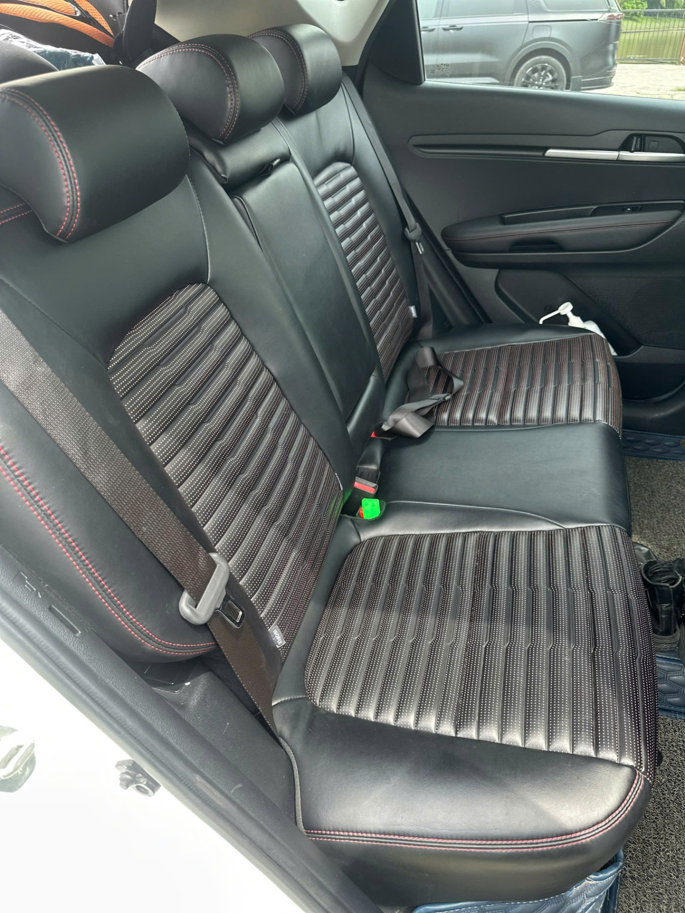 Kia Sonet Premium 1.5 AT 2022 - Nội thất 2