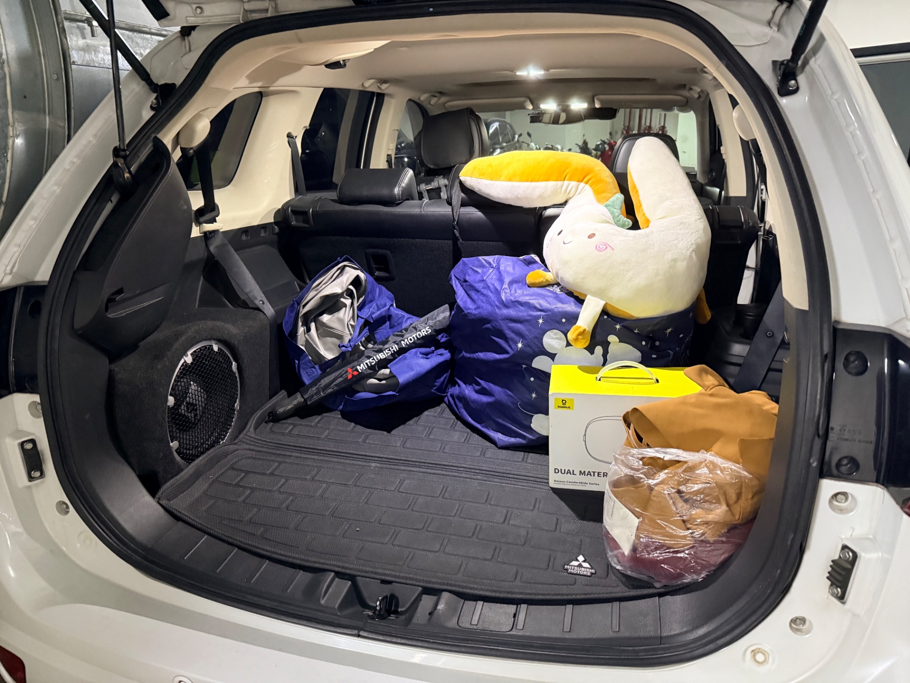 Mitsubishi Outlander 2.4 CVT Premium 2019 - Nội thất 2