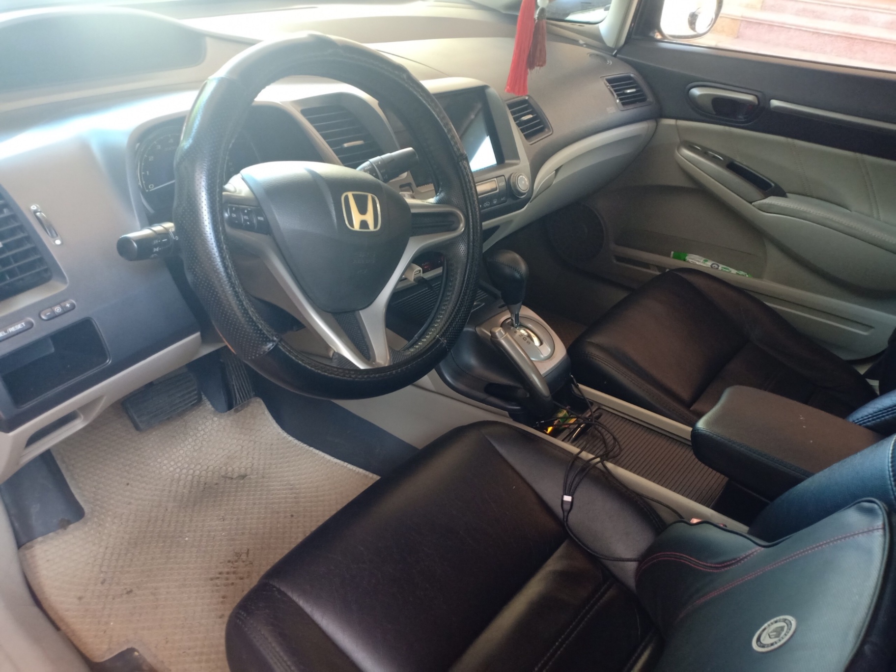 Honda Civic 2.0 AT 2008 - Nội thất 1