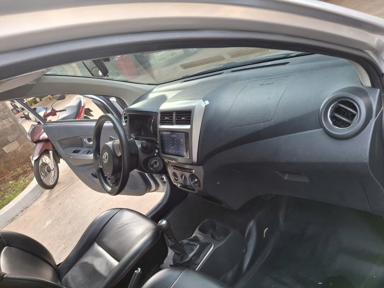 Toyota Wigo 1.2G MT 2019 - Nội thất 1