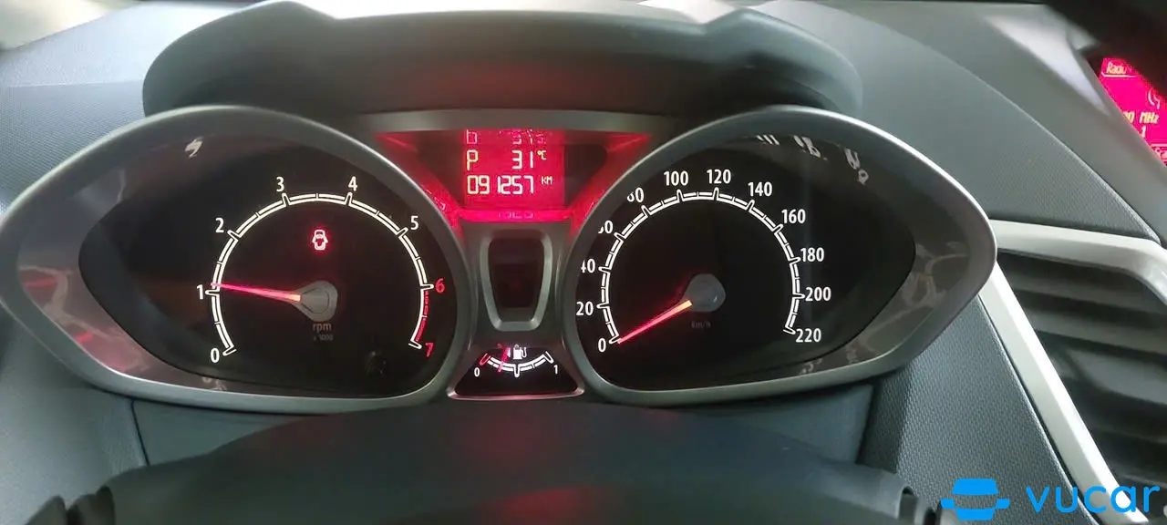 Ford Fiesta 1.6 AT 2013 - Ngoại thất 4