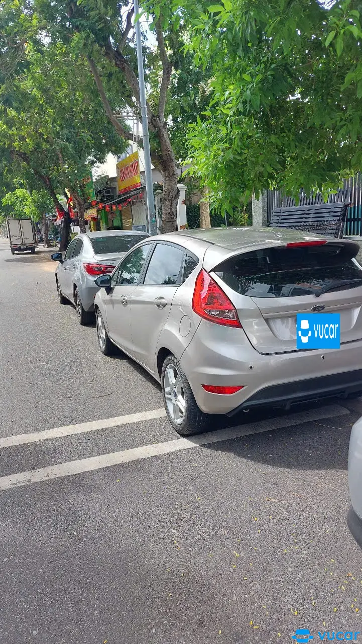 Ford Fiesta 1.6 AT 2013