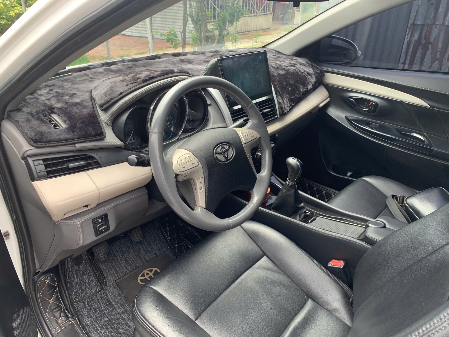 Toyota Vios 1.3 Limo 2016 - Nội thất 1