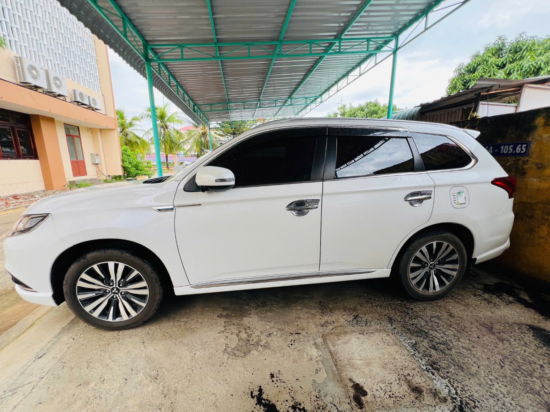Mitsubishi Outlander 2022 2.0 CVT - Ngoại thất 6