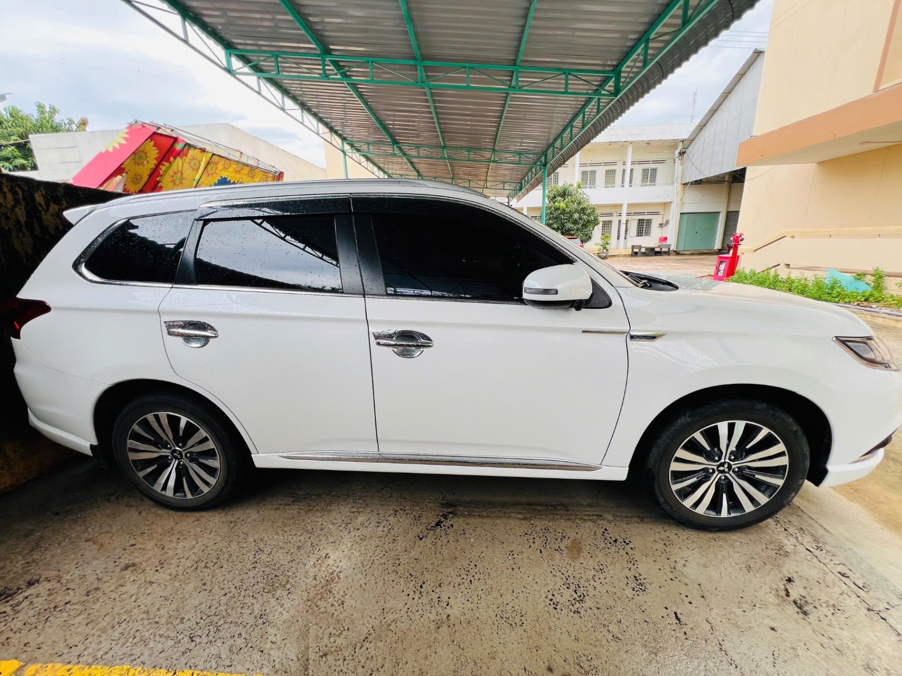 Mitsubishi Outlander 2022 2.0 CVT - Ngoại thất 5