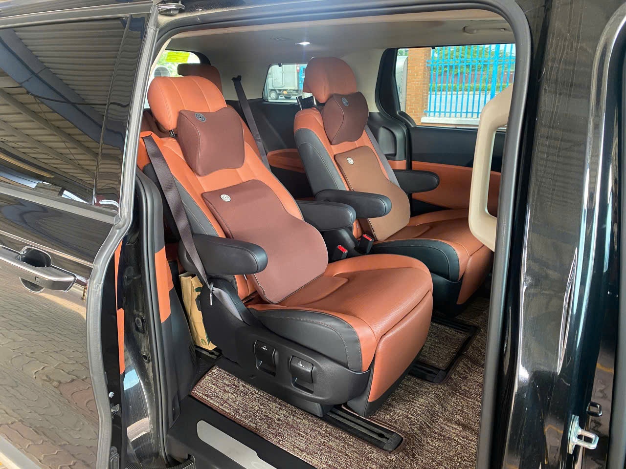 Kia Carnival 2023 - Nội thất 3