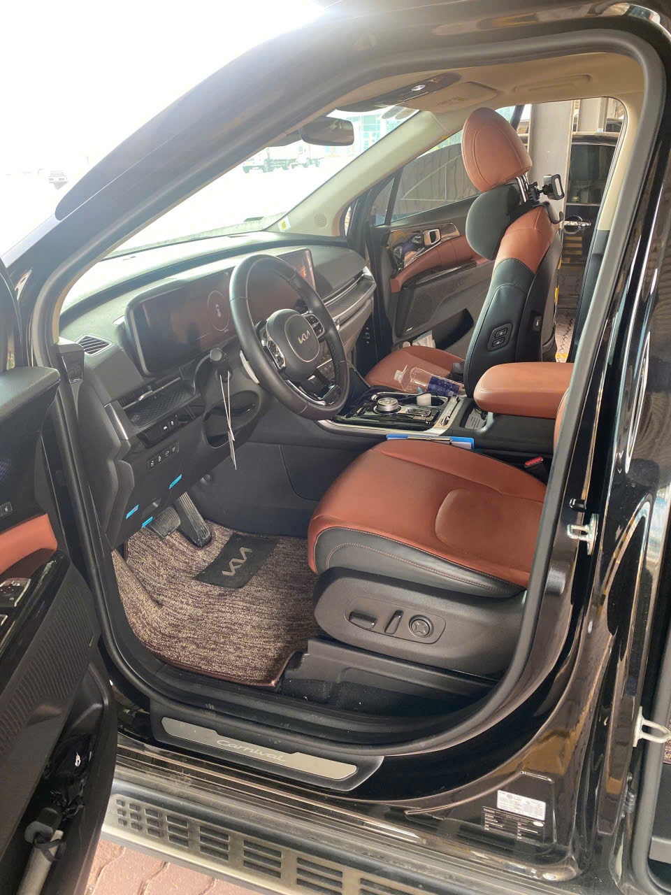 Kia Carnival 2023 - Nội thất 4