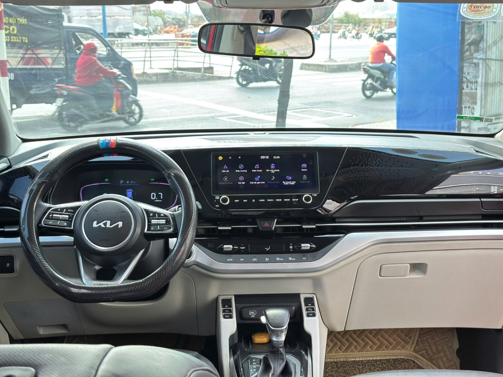 Kia Carens 1.4T Signature 7S 2022 - Nội thất 1