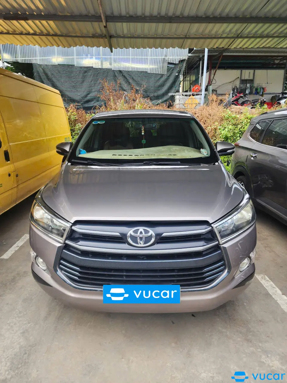 Toyota Innova 2016