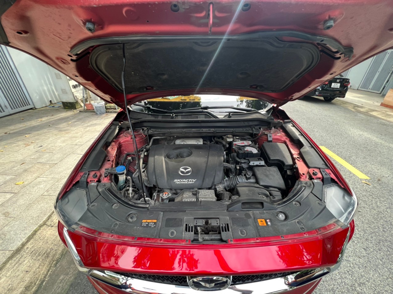 Mazda Cx5 Luxury 2.0 AT 2022 - Khoang động cơ 1