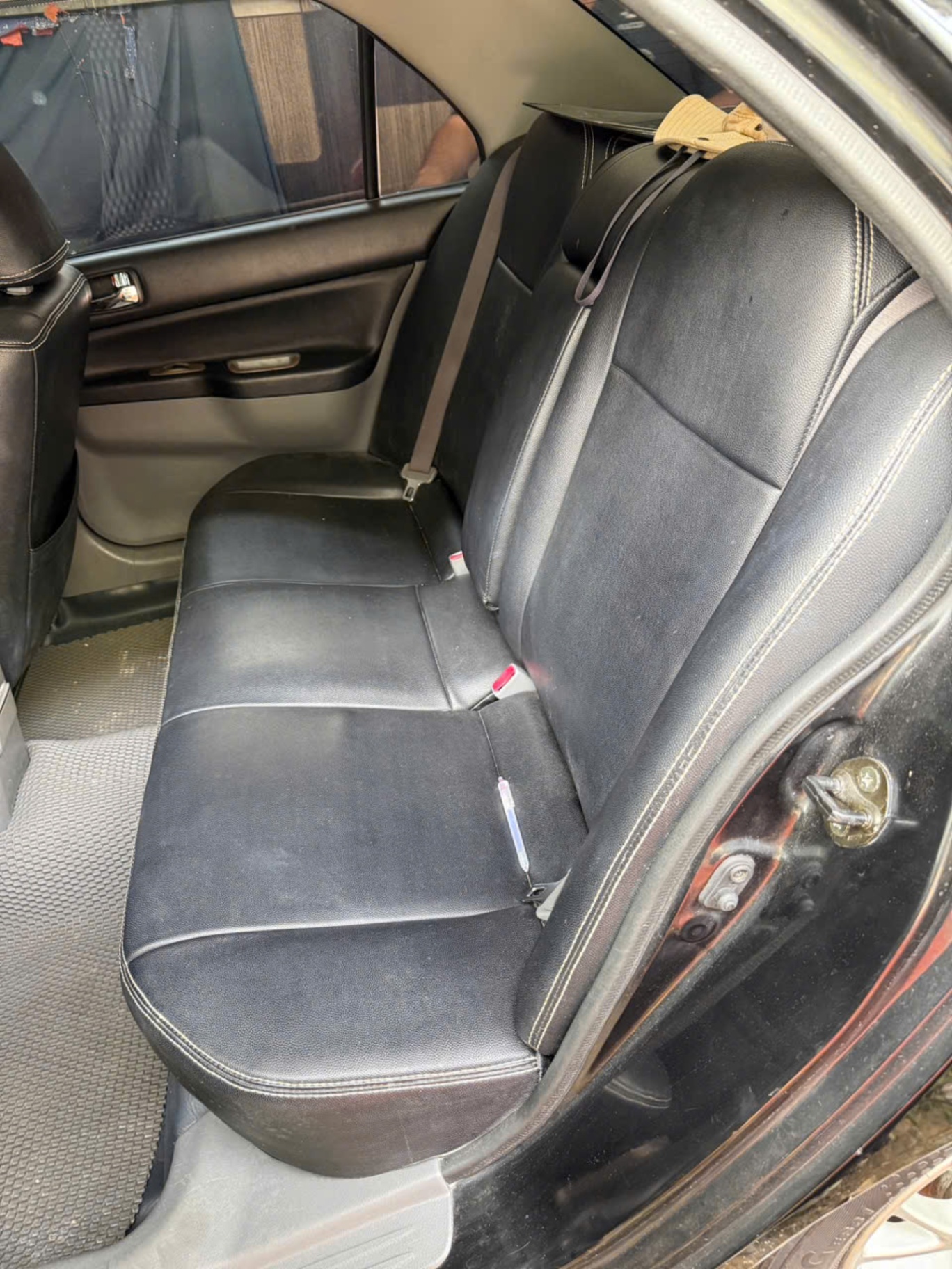Mitsubishi Lancer GLX 1.6 AT 2004 - Nội thất 3