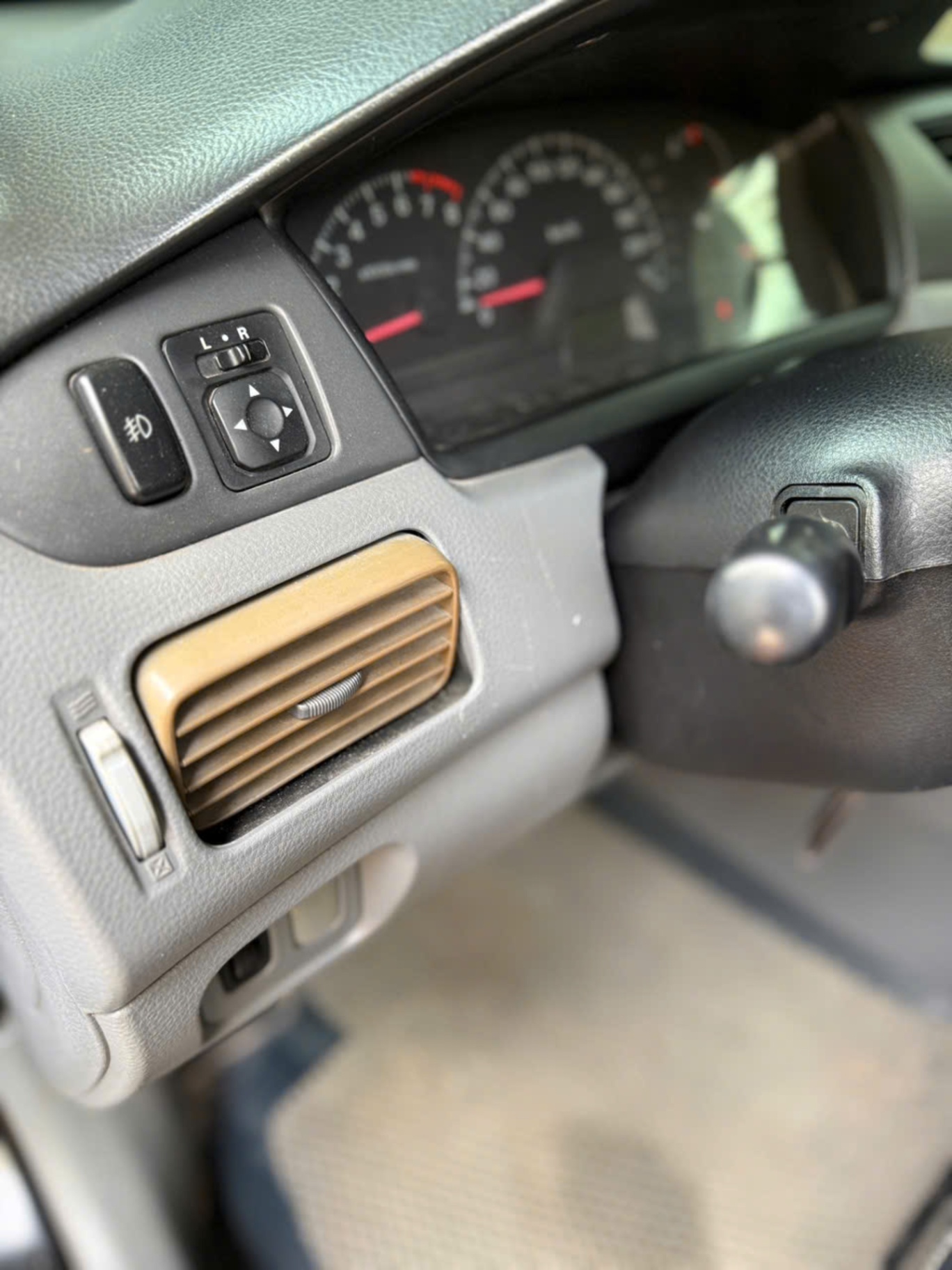 Mitsubishi Lancer GLX 1.6 AT 2004 - Nội thất 10