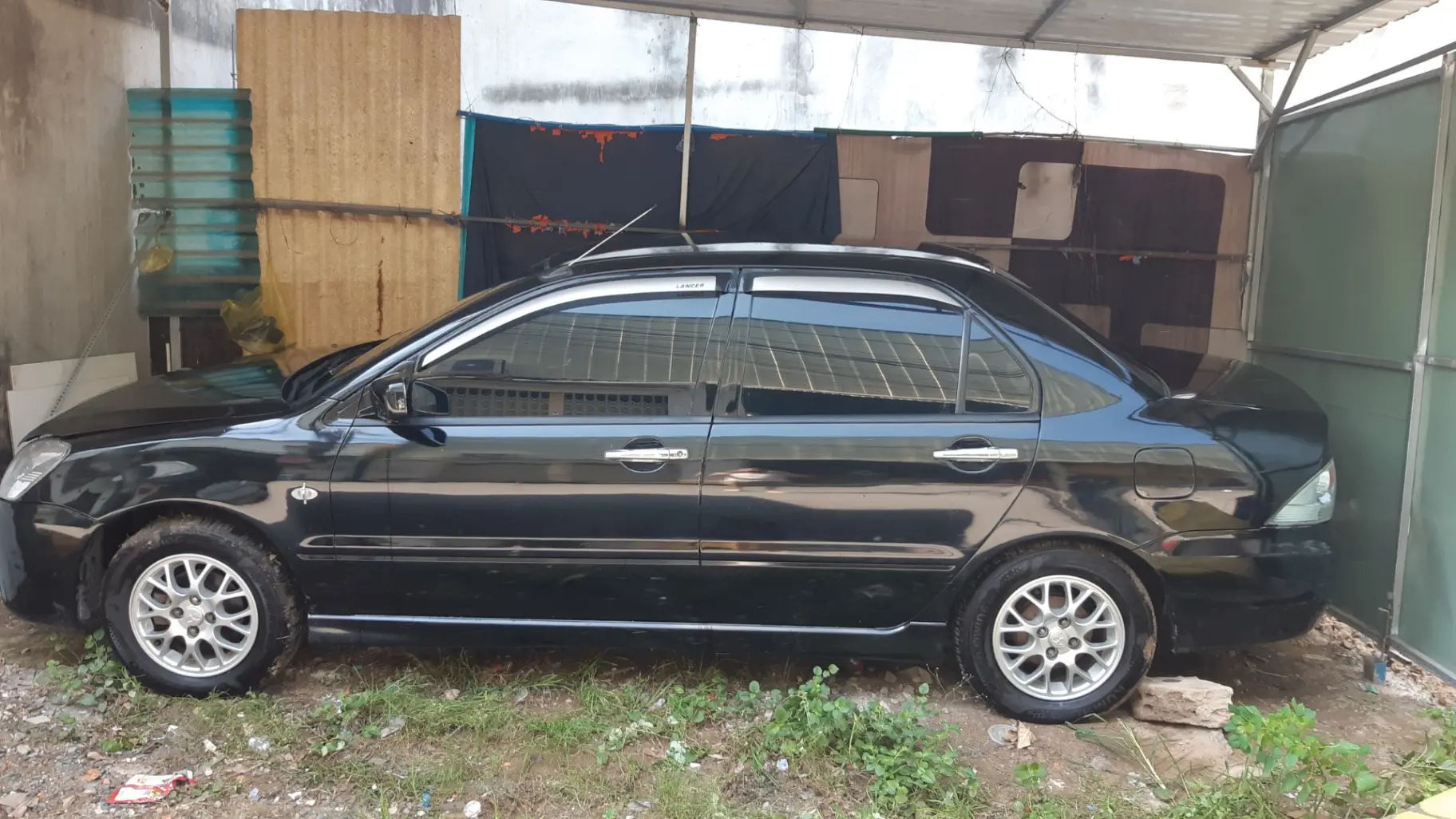 Mitsubishi Lancer GLX 1.6 AT 2004 - Ngoại thất 7