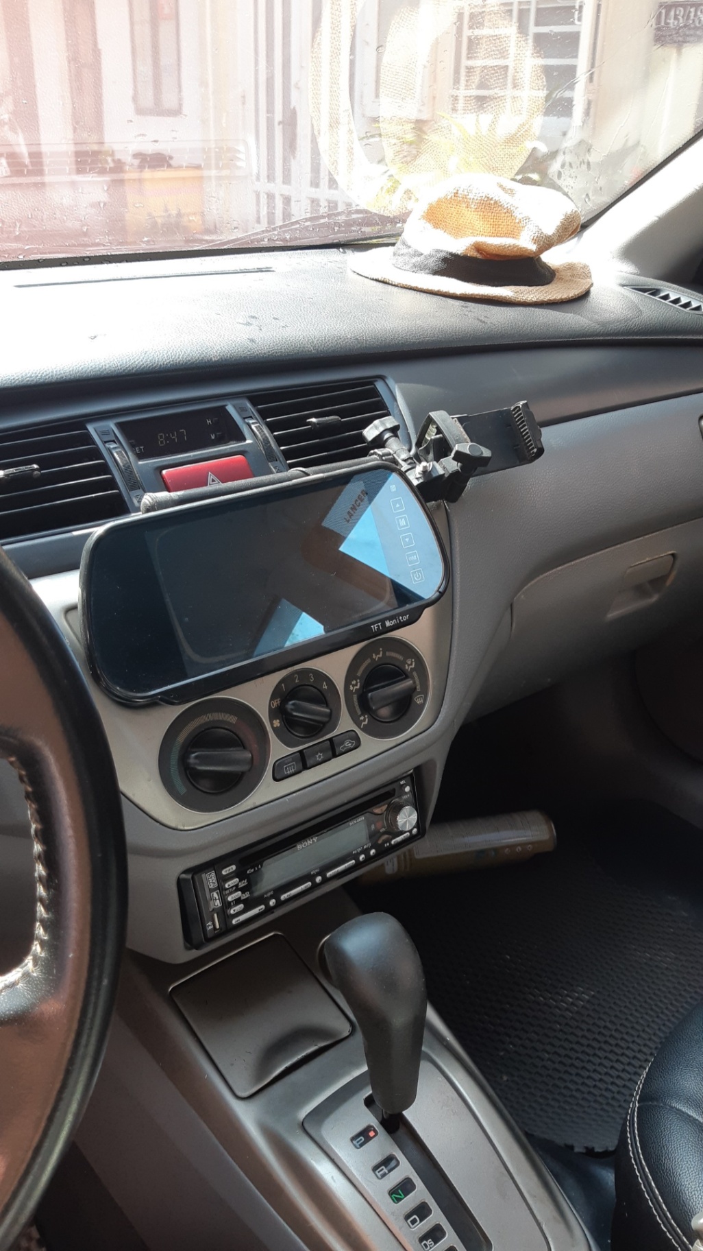 Mitsubishi Lancer GLX 1.6 AT 2004 - Nội thất 12