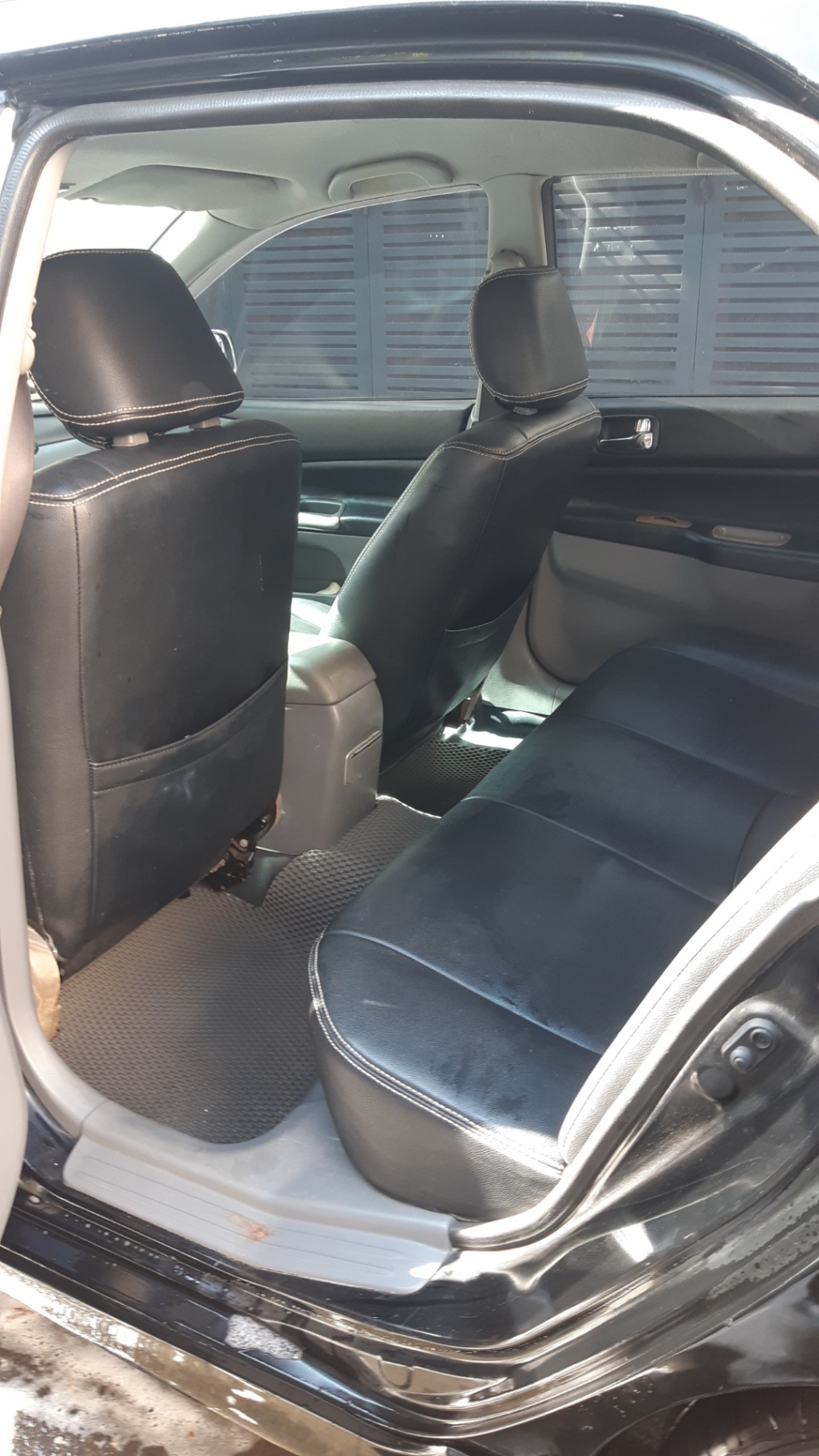 Mitsubishi Lancer GLX 1.6 AT 2004 - Nội thất 13