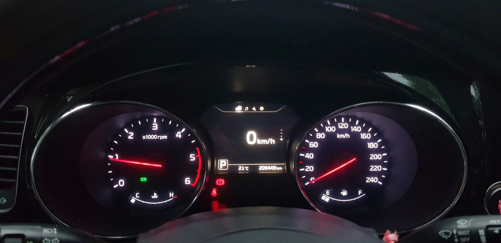 Kia Sedona DATH bản cao cấp 2017 - Nội thất 2
