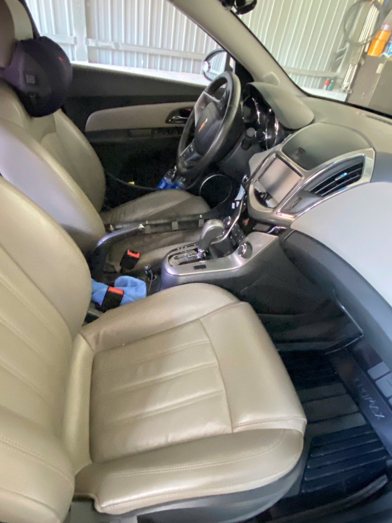 Chevrolet Cruze LTZ 1.8 AT 2015 - Nội thất 3