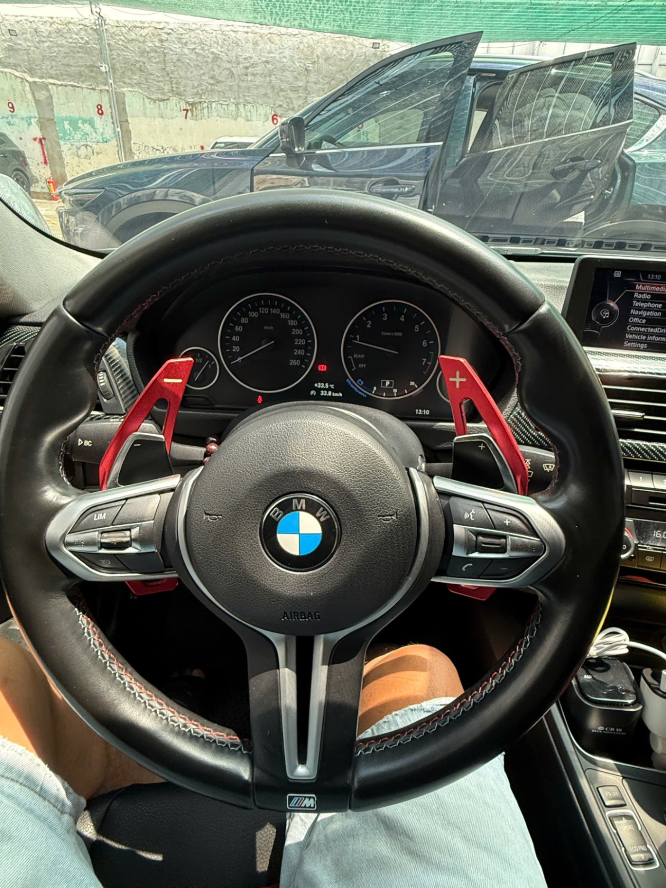 BMW 3 Series 320i 2016 - Nội thất 11