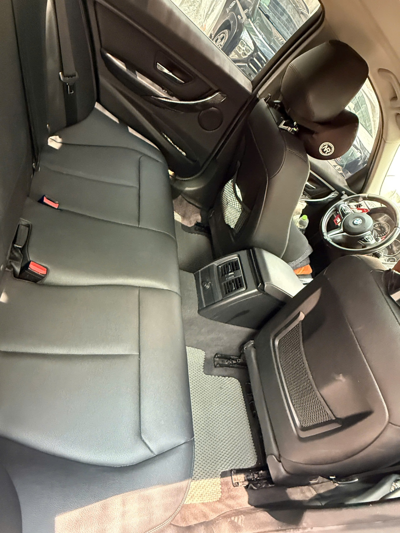 BMW 3 Series 320i 2016 - Nội thất 2