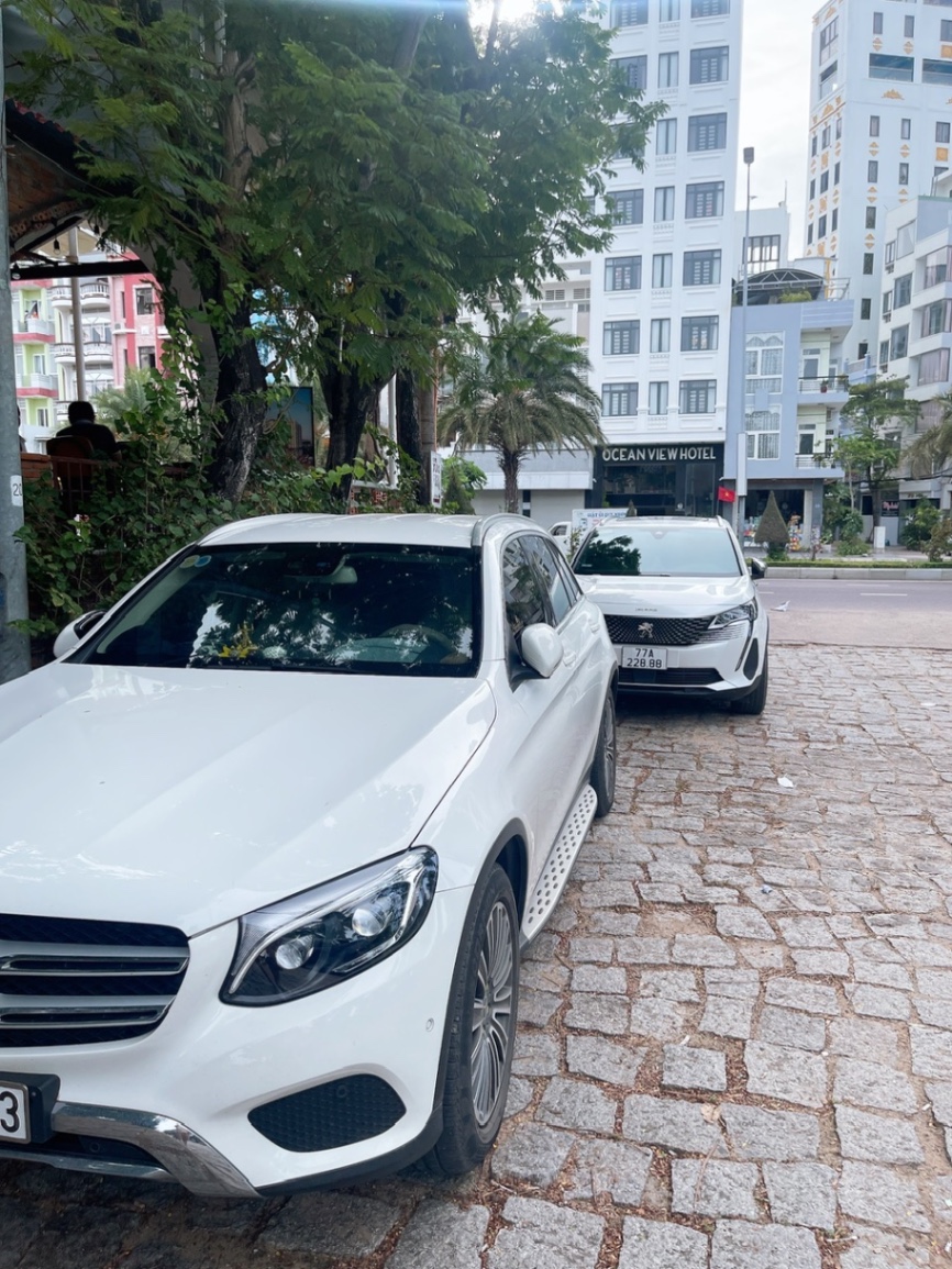 Mercedes Glc 250 4Matic 2018 - Ngoại thất 2