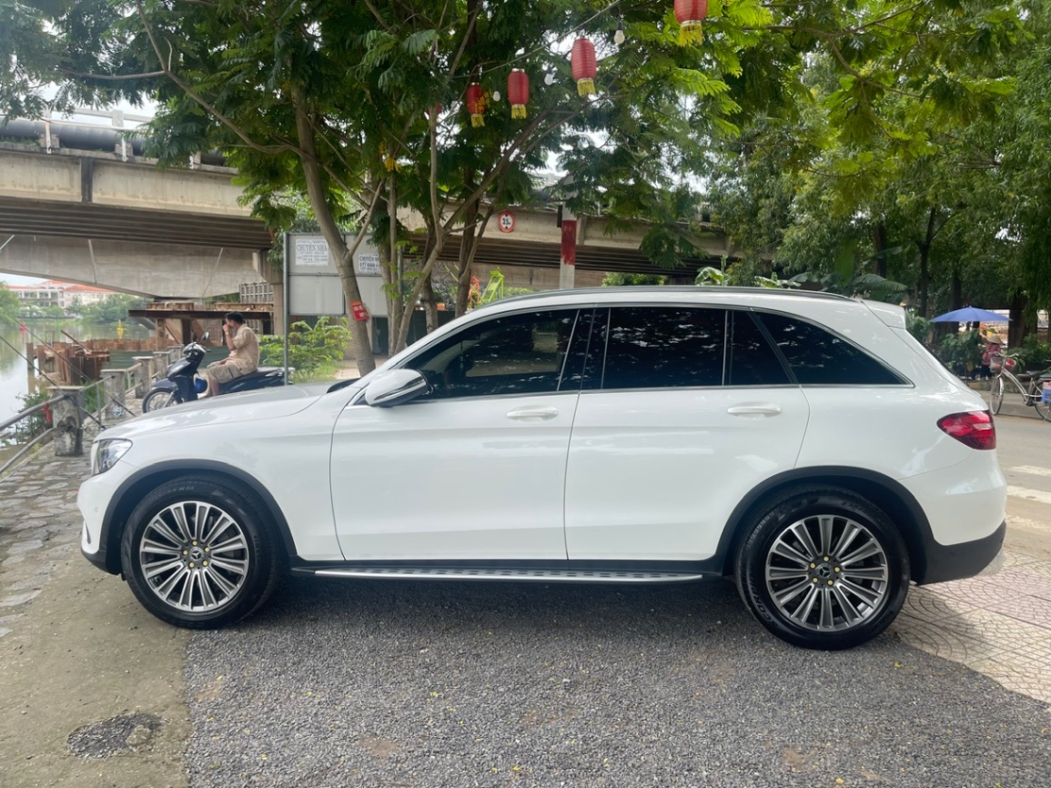 Mercedes Glc 250 4Matic 2018 - Ngoại thất 1