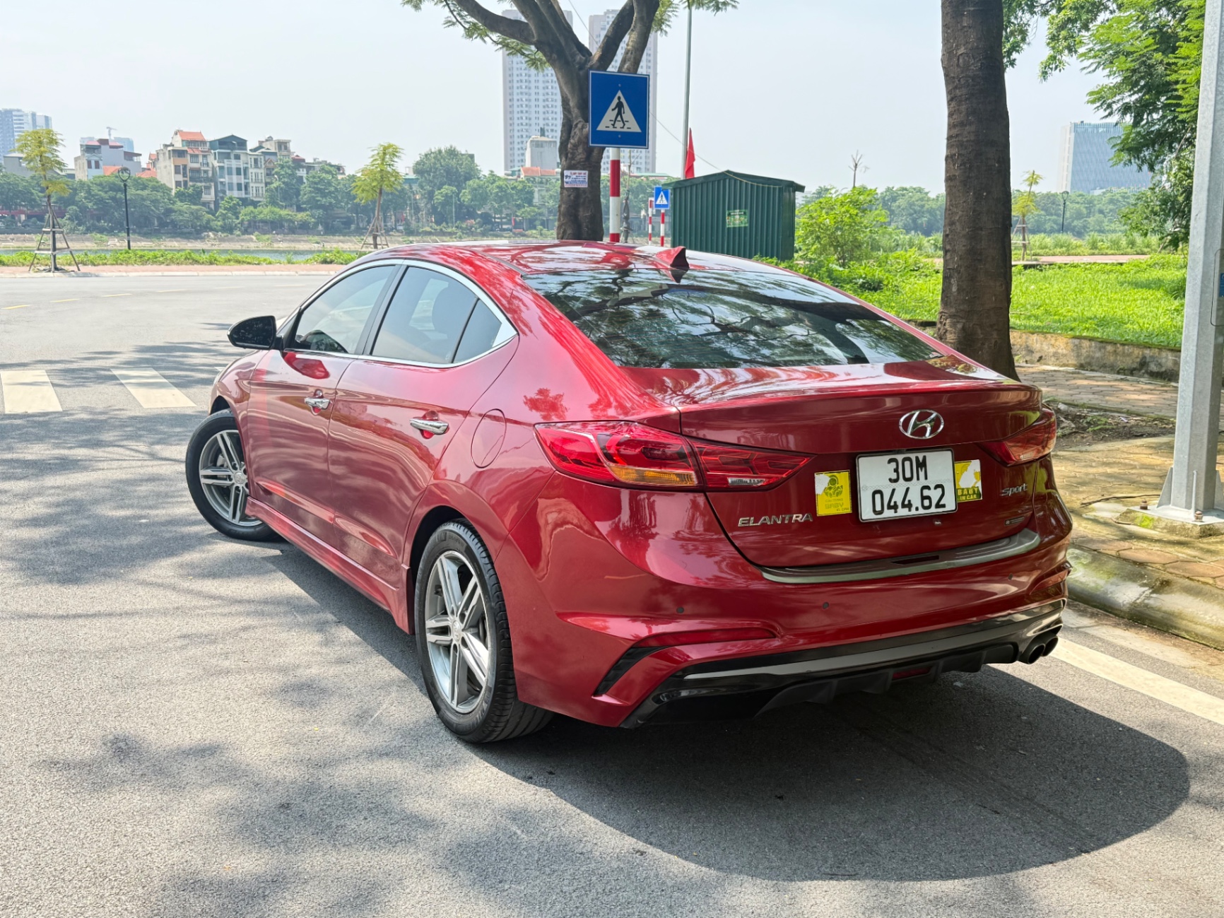 Hyundai Elantra Sport 1.6 AT 2018 - Ngoại thất 1