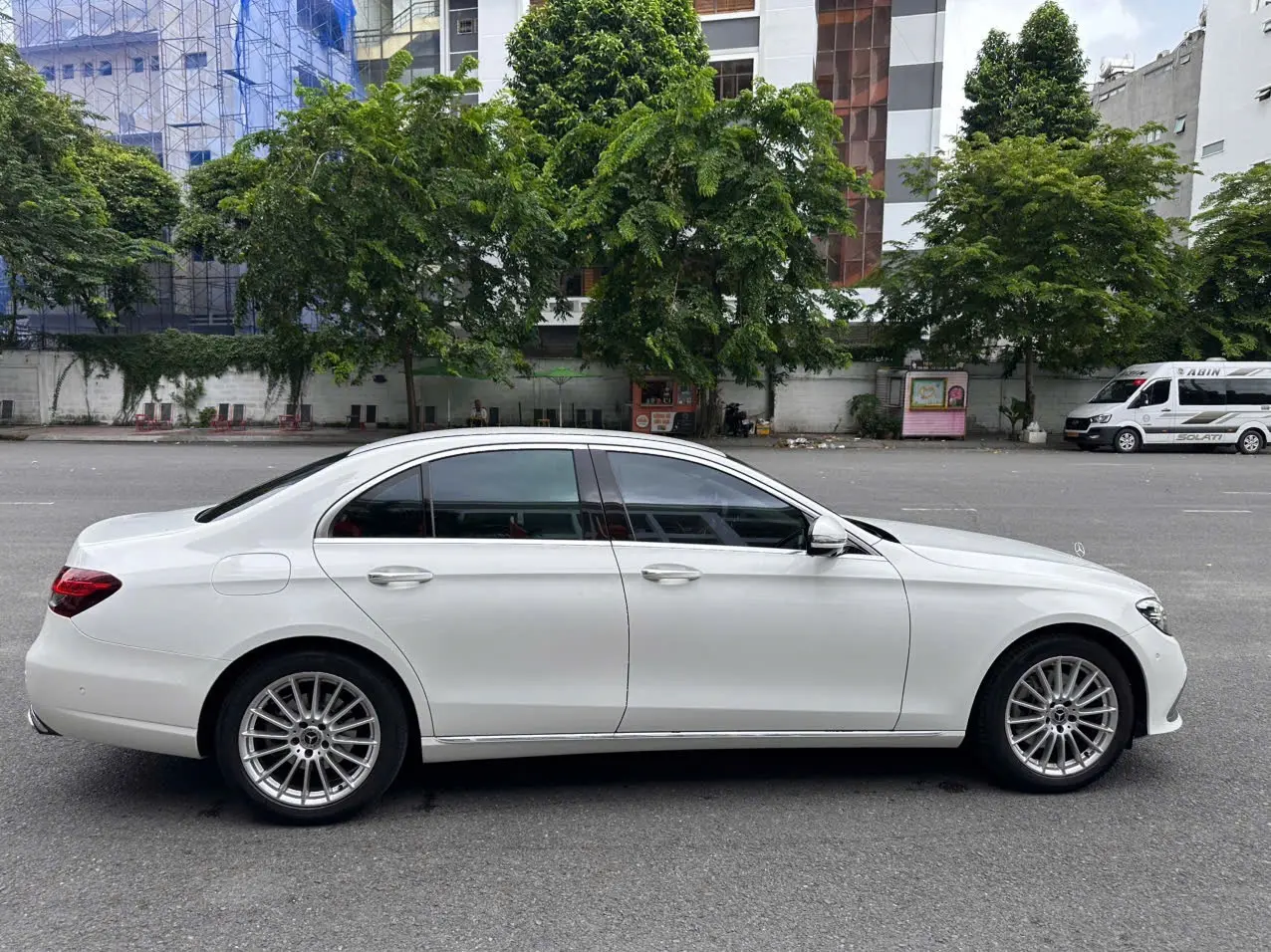 Mercedes E class E200 Exclusive V1 2022 - Ngoại thất 4
