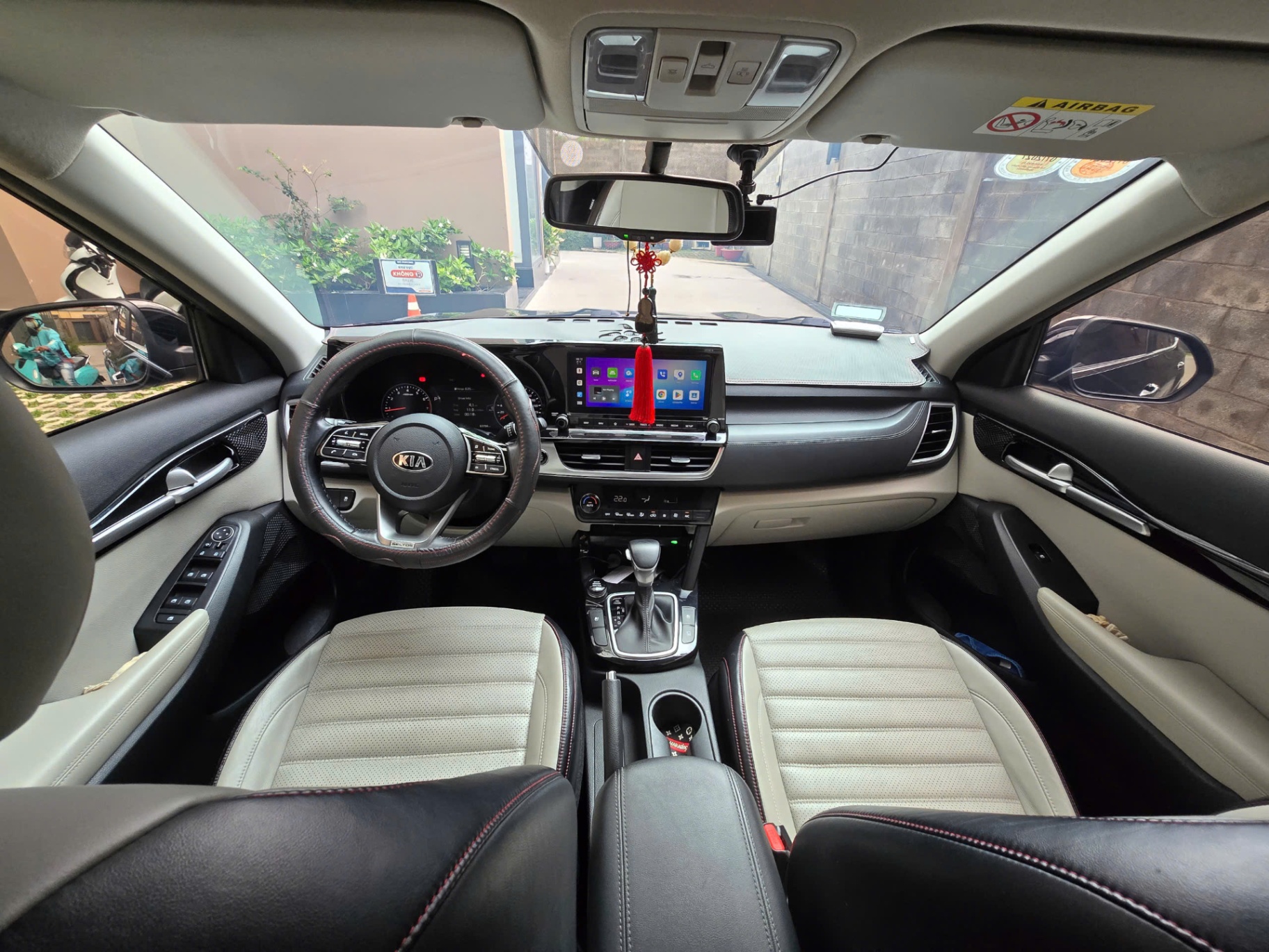 Kia Seltos Premium 1.4 AT 2020 - Nội thất 4