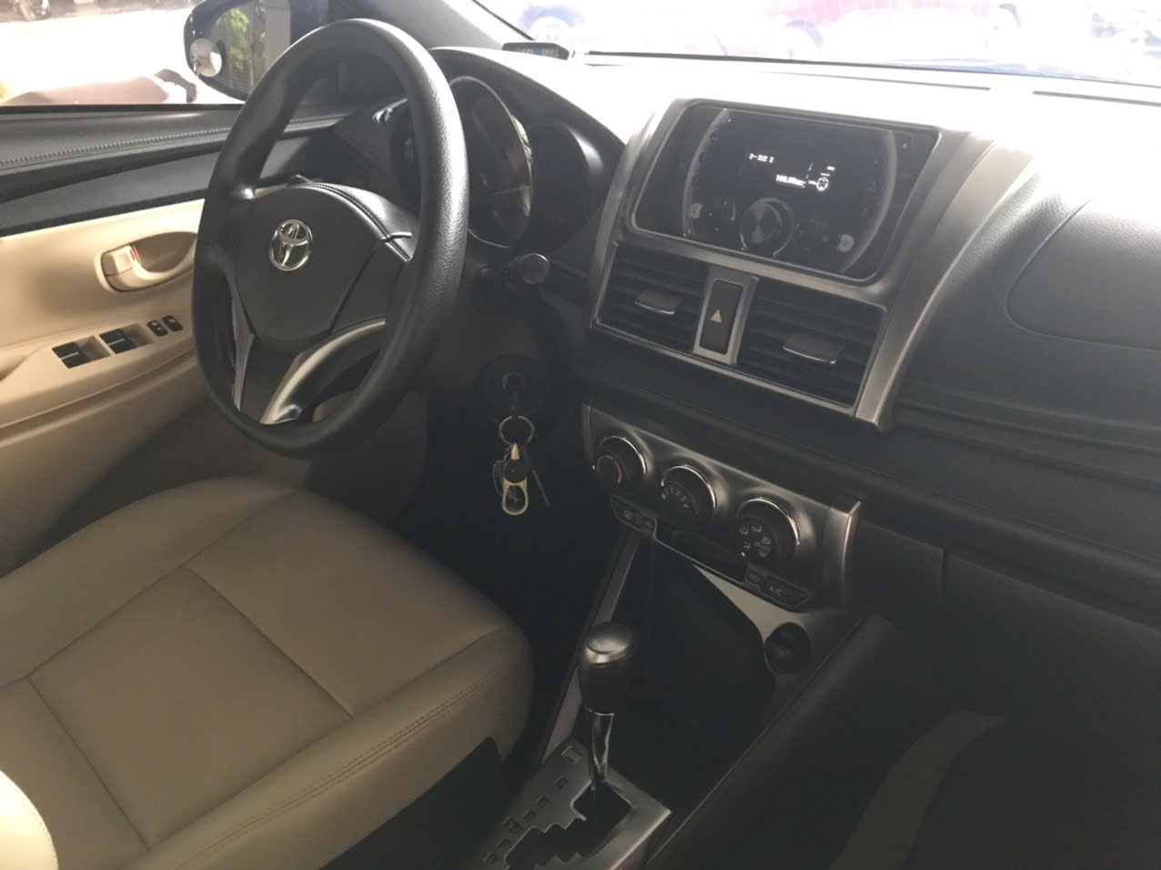 Toyota Yaris 2014 - Nội thất 1