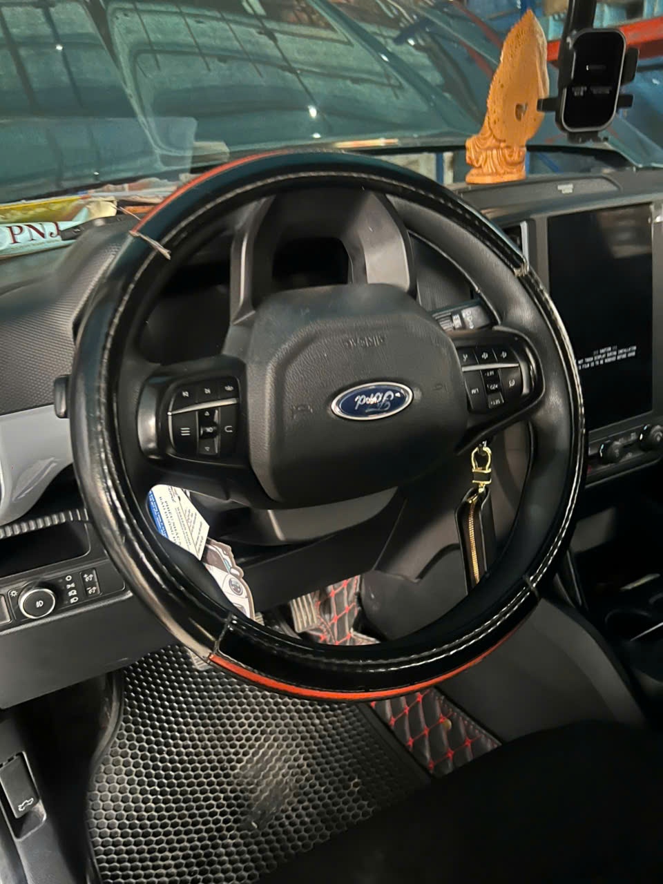 Ford Ranger XLS 2.0L 4x2 AT 2022 - Nội thất 12