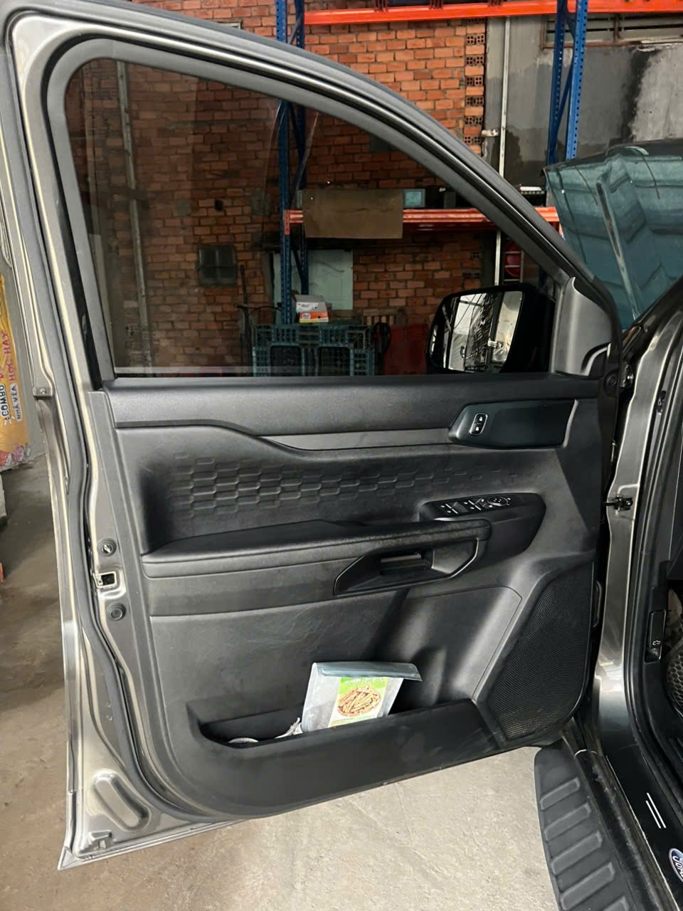 Ford Ranger XLS 2.0L 4x2 AT 2022 - Nội thất 5