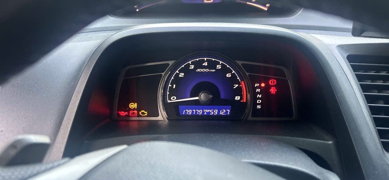 Honda Civic 2.0 AT 2008 - Nội thất 2
